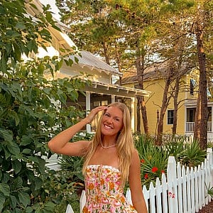 Libby Crist