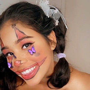 Lily Cruz