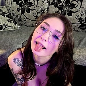 Lily Fox (2)