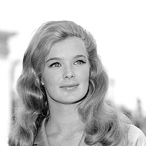 Linda Evans