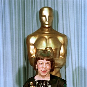 Linda Hunt