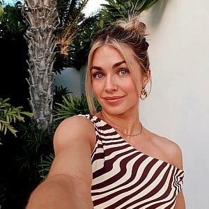 Lindsay Arnold