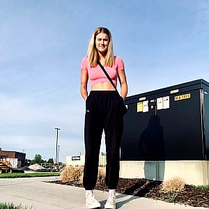 Lindsay Krause