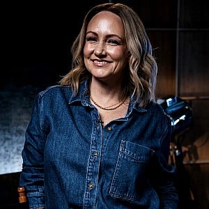 Lindsay Rhodes