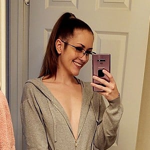 Lindsey Love (cam-girl)