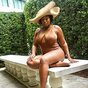 Liris Crosse