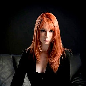 Lisa Foiles