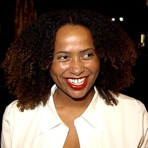 Lisa Nicole Carson