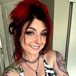 Lizzi Blake