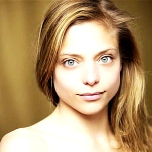 Lizzie Brochere