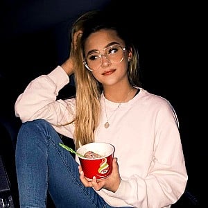 Lizzy Greene