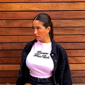 Lola Consuelos