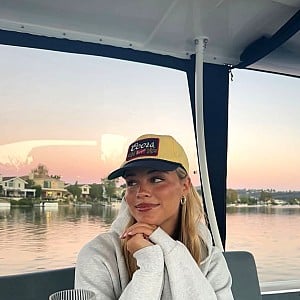 Lola Hansen