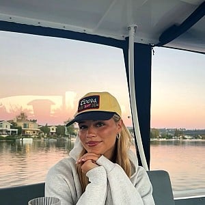 Lola Hansen