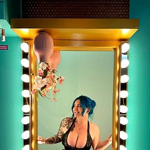 Lola Mason
