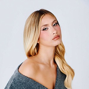 Lola Poggio