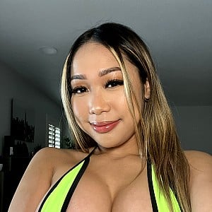 Lola Valentine