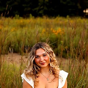 Lola Zurweller