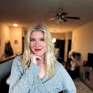 Louise ASMR