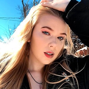 Louise ASMR