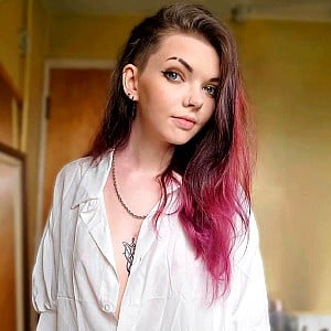 Louise Julie