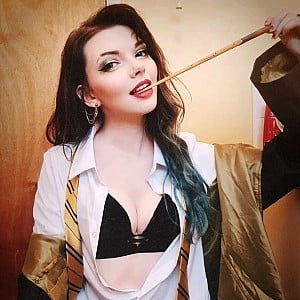 Louise Julie