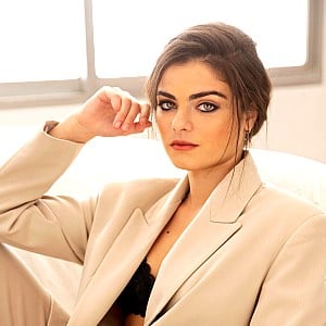 Lucia De La Puerta