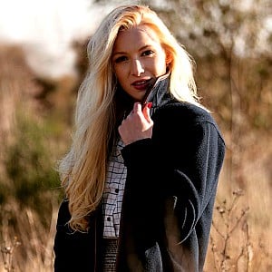 Lucy Bella Earl