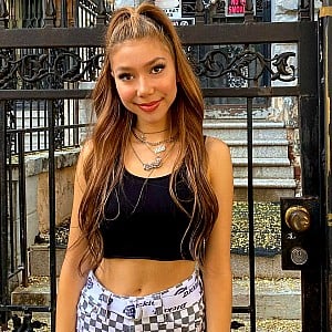 Lulu Lambros