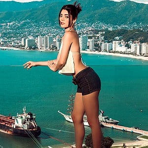 Lynda Parra