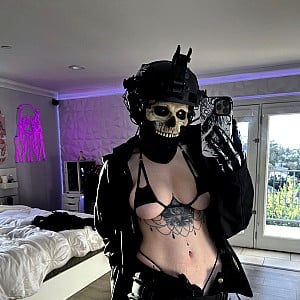 Lynie Nicole