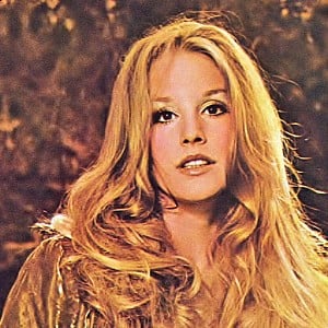 Lynn Carey