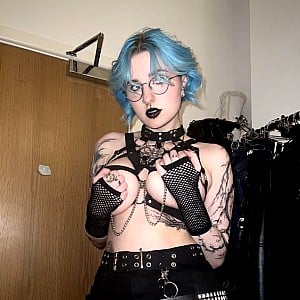 Lyra Crow