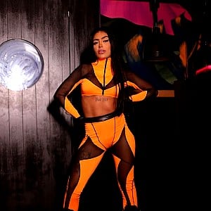 MC Mirella