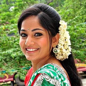 Maadhavi Latha