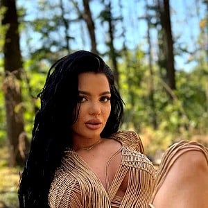 Madison (Camgirl)