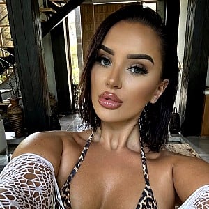 Madison Hainsworth