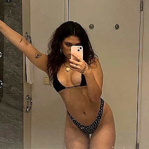 Mae Muller