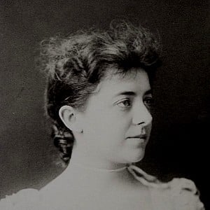 Maida Craigen