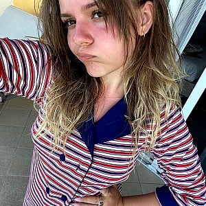 Maisy Stella