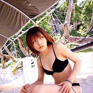 Maki Goto