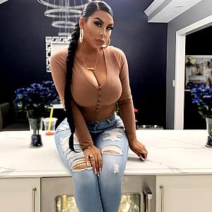 Mamacita (Instagram)