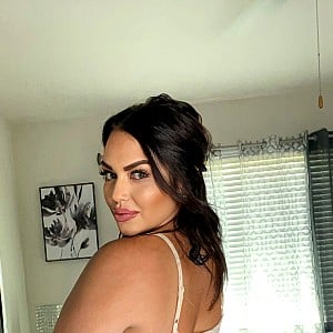 Mandi May