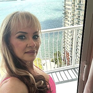 Mandi Mayes