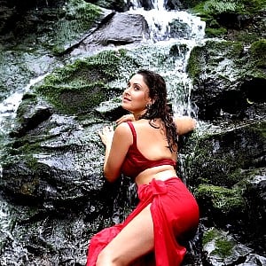 Manjari Fadnnis
