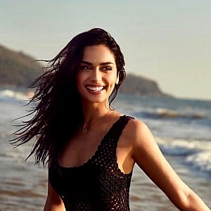 Manushi Chhillar