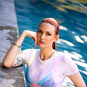 Manzi DeYoung