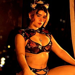 Mara Manson