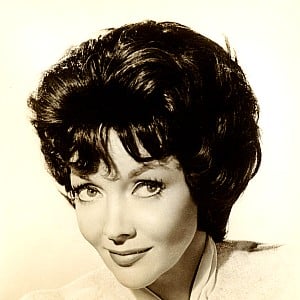 Mari Blanchard