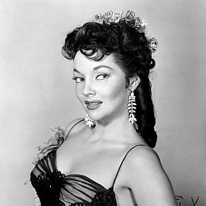 Mari Blanchard
